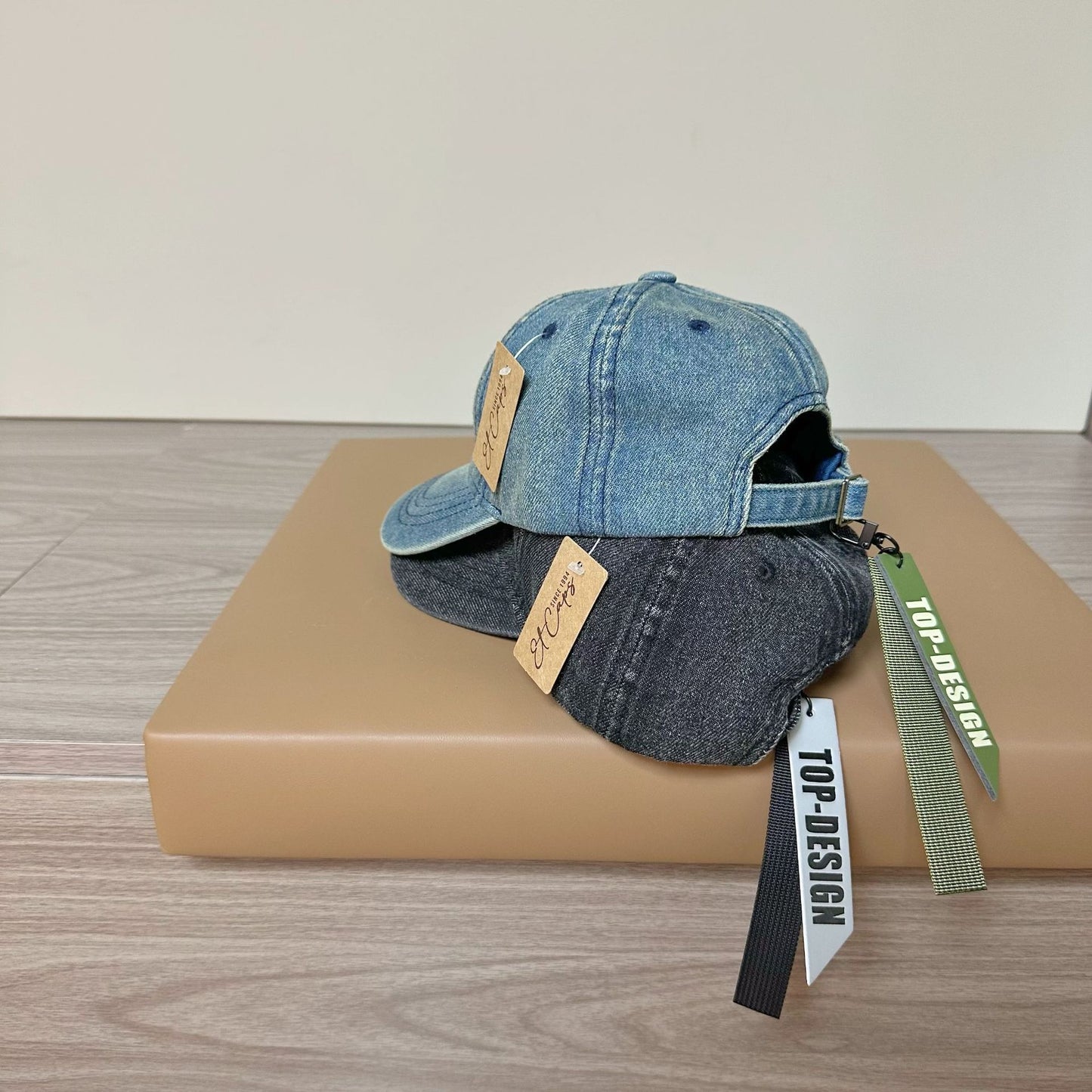 Spring and autumn new solid color denim cap